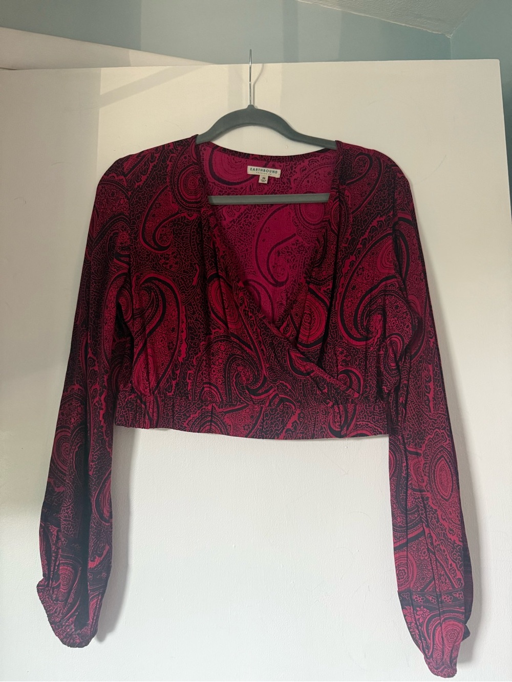 EARTHBOUND Fuchsia & Black Paisley Wrap Crop Top